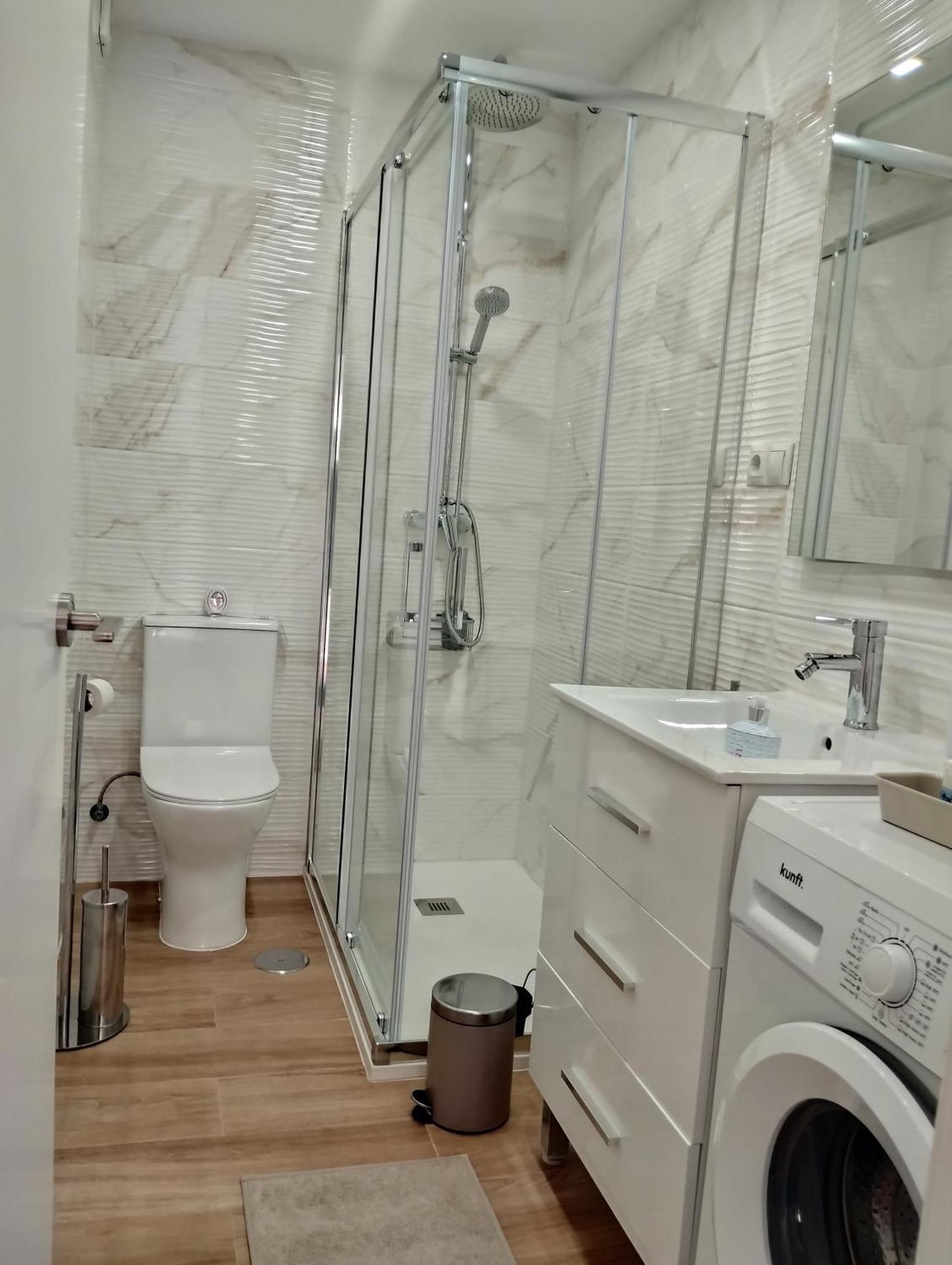Apartamento Lidia Planta 1, La Carihuela 1ª Linea Playa, Vistas Mar, 1 Dormitorio, 52 M2, 1-3 Huesped, Amplio Balcon, Wifi ตอร์เรโมลิโนส ภายนอก รูปภาพ